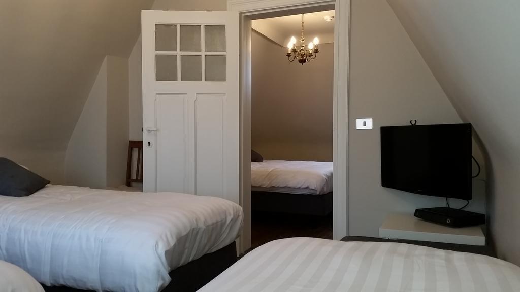 B&B Charles Cabour De Panne Ruang foto