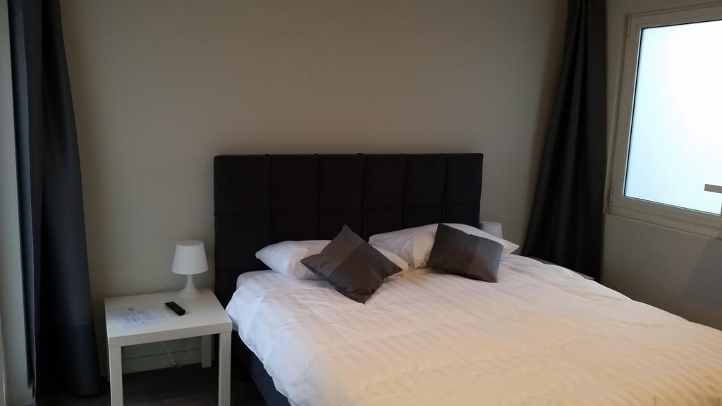 B&B Charles Cabour De Panne Ruang foto
