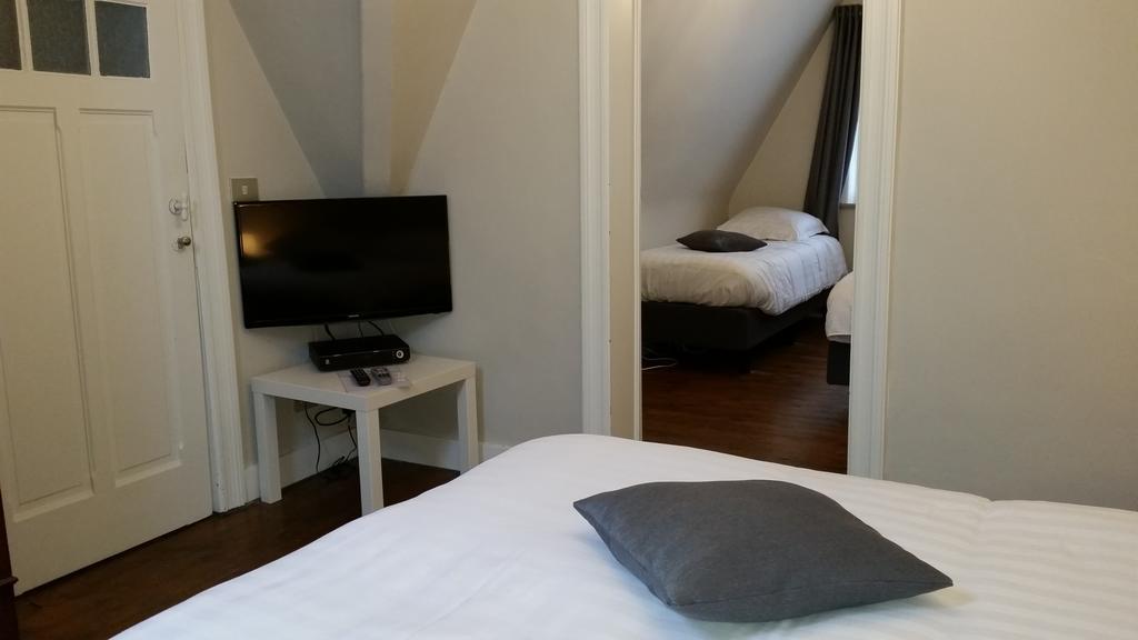 B&B Charles Cabour De Panne Ruang foto