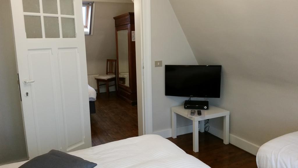 B&B Charles Cabour De Panne Ruang foto